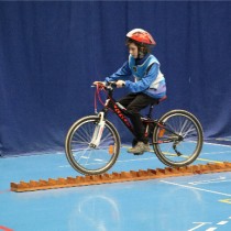 Powiększ zdjęcie Przejazd przez rowerowy tor przeszkód