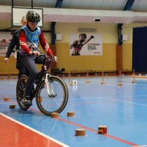 Powiększ zdjęcie Przejazd przez rowerowy tor przeszkód
