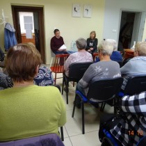 Powiększ zdjęcie Spotkanie%20Klubu%20Seniora%20z%20lekarzem%20Piotrem%20Niewęgłowskim%20i%20pielęgniarką%20Wiolettą%20Purą