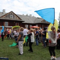 Powiększ zdjęcie Uczestnicy pikniku „Świętokrzyskie dla Ukrainy