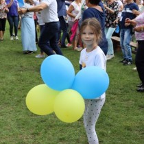 Powiększ zdjęcie Piknik%20„Świętokrzyskie%20dla%20Ukrainy
