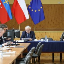 Powiększ zdjęcie XXX sesja Rady Powiatu Włoszczowskiego 