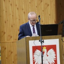 Powiększ zdjęcie Radny Jerzy Suliga podczas obrad Rady Powiatu Włoszczowskiego