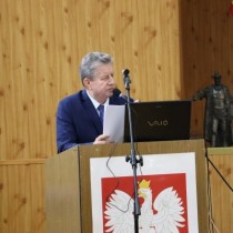 Powiększ zdjęcie Radny Zbigniew Krzysiek podczas obrad Rady Powiatu Włoszczowskiego