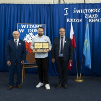 Powiększ zdjęcie Uczestnicy I Świętokrzyskiego Zjazdu Rodzin Repatriantów