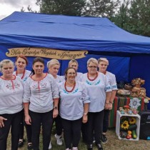 Powiększ zdjęcie Stoisko KGW Gruszczyn