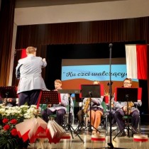 Powiększ zdjęcie Marszałkowska Orkiestra Dęta podczas koncertu.
