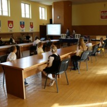 Powiększ zdjęcie Uroczystość%20wręczenia%20nagród%20laureatom%20konkursu%20