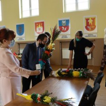 Powiększ zdjęcie Komisja Konkursowa w trakcie wybierania najpiękniejszych palm