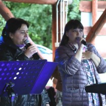 Powiększ zdjęcie Na scenie występują goszczące na 