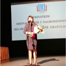 Powiększ zdjęcie Głos zabiera dyrektor I LO we Włoszczowie Bożena Kaczor