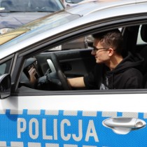Powiększ zdjęcie Trzecia konkurencja - znalezienie w samochodzie w ciągu pięciu minut – pięciu usterek
