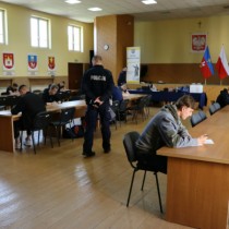 Powiększ zdjęcie Pierwsza konkursencja - test wiedzy i test skrzyżowań