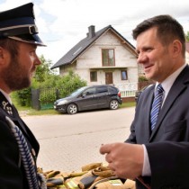 Powiększ zdjęcie 