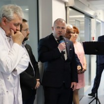 Powiększ zdjęcie Głos zabiera Wicestarosta Łukasz Karpiński