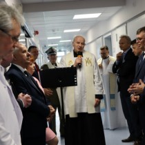 Powiększ zdjęcie Głos zabiera ks. prałat Zygmun Pawlik