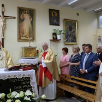 Powiększ zdjęcie Ks. gen. dyw. Stanisław Rospondek sprawuje mszę świętą