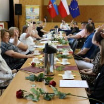 Powiększ zdjęcie Jedno z głosowań jawnych.