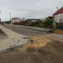 Powiększ zdjęcie Ulica%20Ogrodowa%20we%20Włoszczowie%20w%20trakcie%20rozbudowy