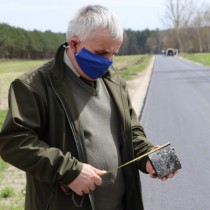 Powiększ zdjęcie Wizytacja postępu prac na remontowanej drodze powiatowej Krzepin - Wałkonowy Górne