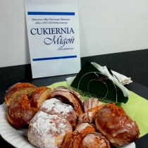 Powiększ zdjęcie Słodki poczęstunek przygotowany przez Cukiernię 