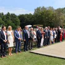 Powiększ zdjęcie Organizatorzy dożynek i zaproszeni goście