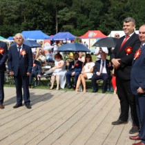 Powiększ zdjęcie Władze Powiatu Włoszczowskiego i Gminy Radków