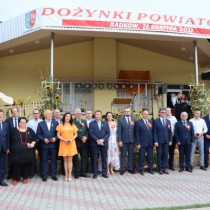 Powiększ zdjęcie Odznaczeni odznaką 