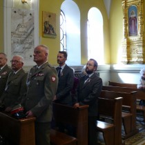 Powiększ zdjęcie Delegacja z powiatu włoszczowskiego podczas mszy świętej