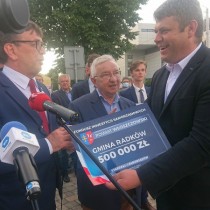Powiększ zdjęcie 