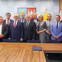 Powiększ zdjęcie 