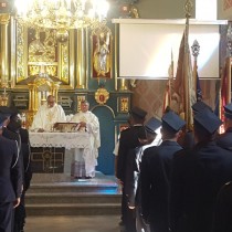 Powiększ zdjęcie Uroczysta msza święta