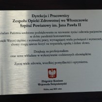 Powiększ zdjęcie Okolicznościowy grawerton od Wojewody dla Pracowników i Dyrekcji ZOZ Włoszczowa