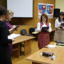 Powiększ zdjęcie Komisja Konkursowa ocenia pierniki