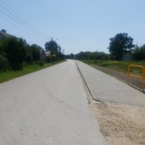 Powiększ zdjęcie Nowy chodnik w Tarnawej Górze