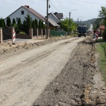 Powiększ zdjęcie Droga w Cieślach w trakcie przebudowy