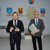 Powiększ zdjęcie 