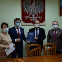 Powiększ zdjęcie 