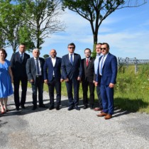 Powiększ zdjęcie 