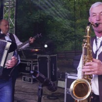 Powiększ zdjęcie Występ%20jednego%20z%20uczestników%20Przeglądu