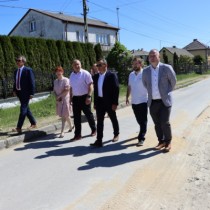 Powiększ zdjęcie Wizytacja postępu prac na ul. Ogrodowej