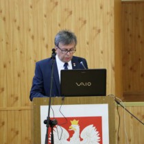 Powiększ zdjęcie Głos zabiera Starosta Włoszczowski Dariusz Czechowski