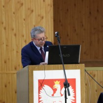 Powiększ zdjęcie Głos zabiera Radny Zbigniew Krzysiek