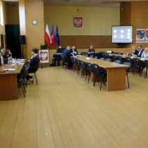 Powiększ zdjęcie XXXV sesja Rady Powiatu Włoszczowskiego