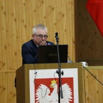 Powiększ zdjęcie Głos zabiera Radny Dariusz Mietelski