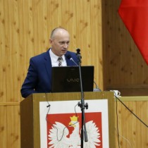 Powiększ zdjęcie Głos zabiera Dyrektor Zarządu Dróg Powiatowych Norbert Gąsieniec