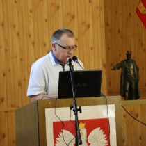 Powiększ zdjęcie Głos zabiera Radny Sławomir Owczarek