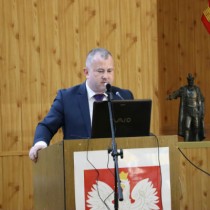 Powiększ zdjęcie Głos zabiera Wicestarosta Łukasz Karpiński