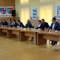 Powiększ zdjęcie Uczestnicy śniadania biznesowego