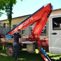 Powiększ zdjęcie Prace porządkowe przy szpitalu